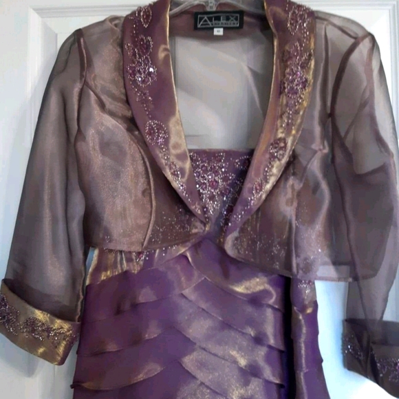 Mother of the Bride dress - Picture 1 of 4